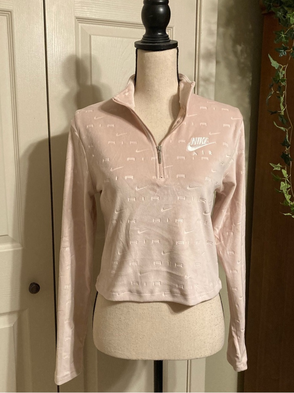 Nike Air Pink Velour tight fit mid pull over size Medium